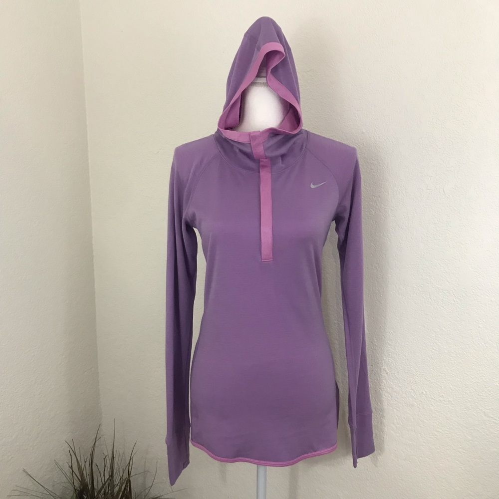 Nike Dri-fit Running Pullover Hoodie.    E